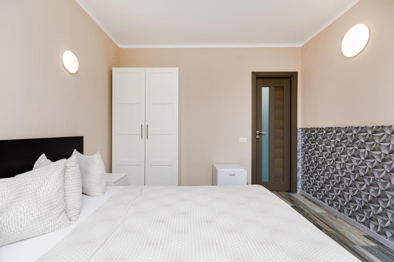 Rex Infinity View 4* Cazanele Dunarii Dubova Exterior foto